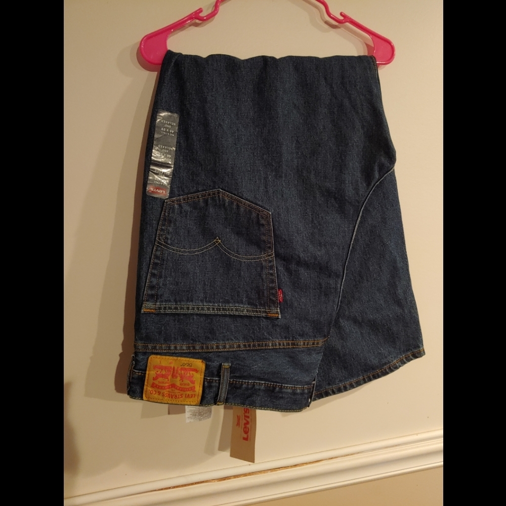 NWT Levi's Relaxed Fit Jeans
